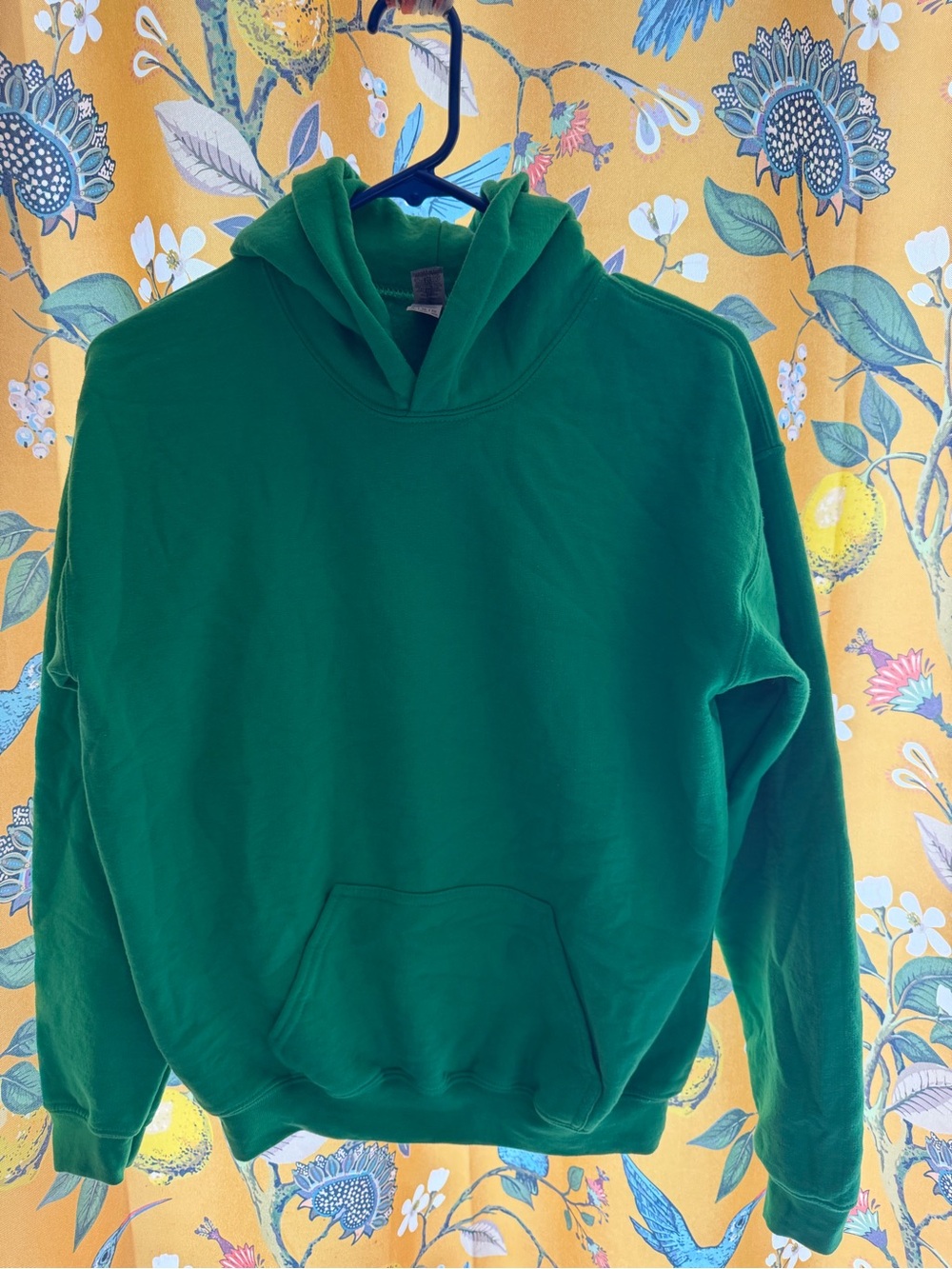 Gildan Heavy Blend XL Youth Solid Green Pullover Hoodie
